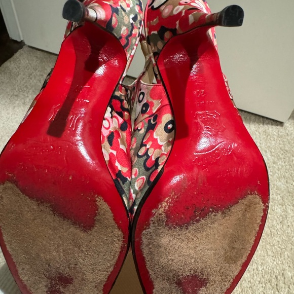 Christian Louboutin silk slingbacks w box. Size 37. Simply stunning! - Picture 2 of 6